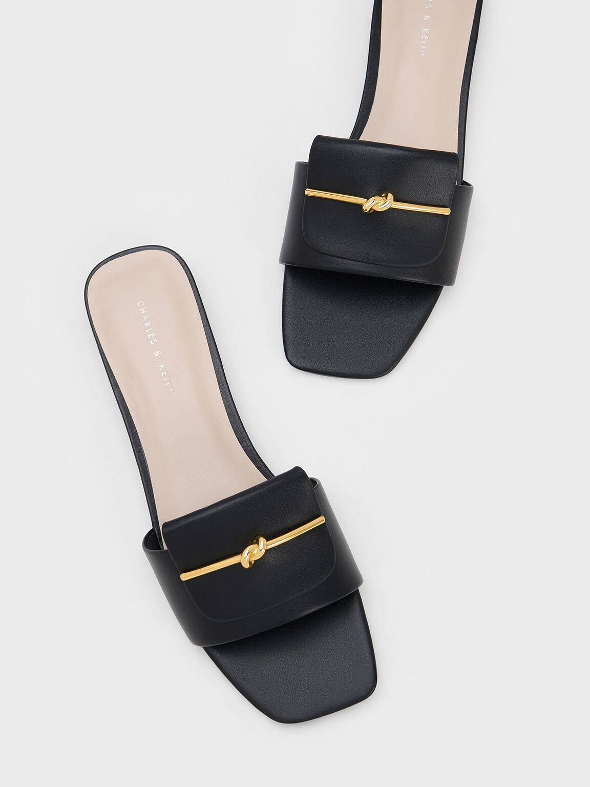 Knotted Accent Slide Sandals Black