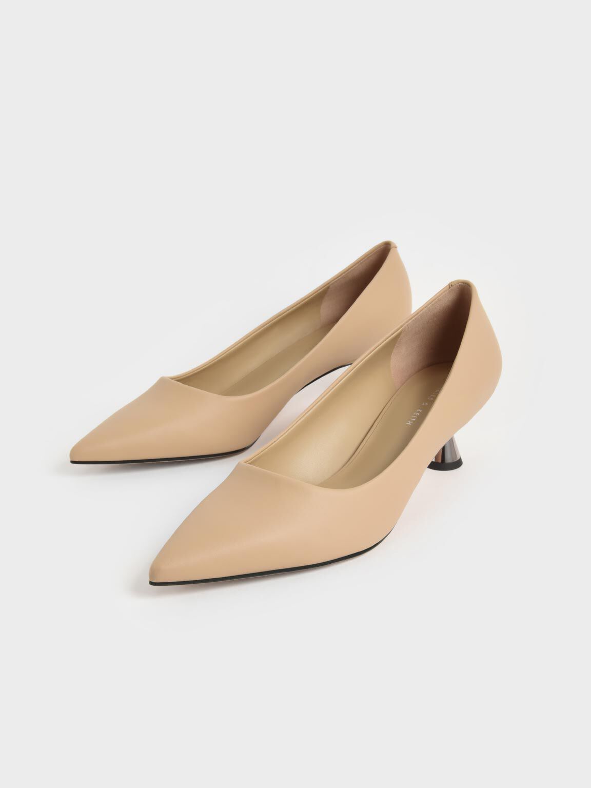 Beige pumps deals