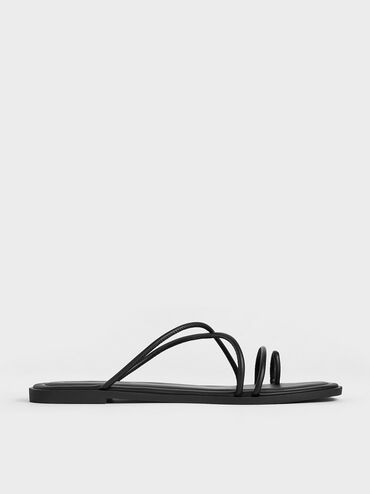 Meadow Strappy Toe-Ring Sandals, Black, hi-res