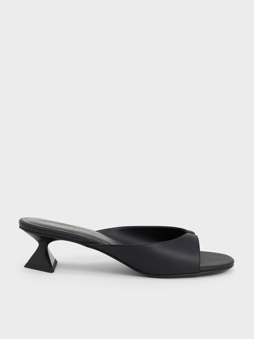 Sculptural Heel Thong Sandals, Black, hi-res