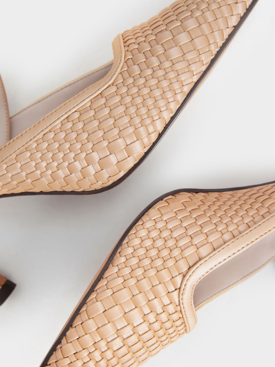 Camel mules heel sales