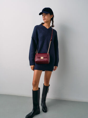 Donna Crinkle-Effect Shoulder Bag, Burgundy, hi-res