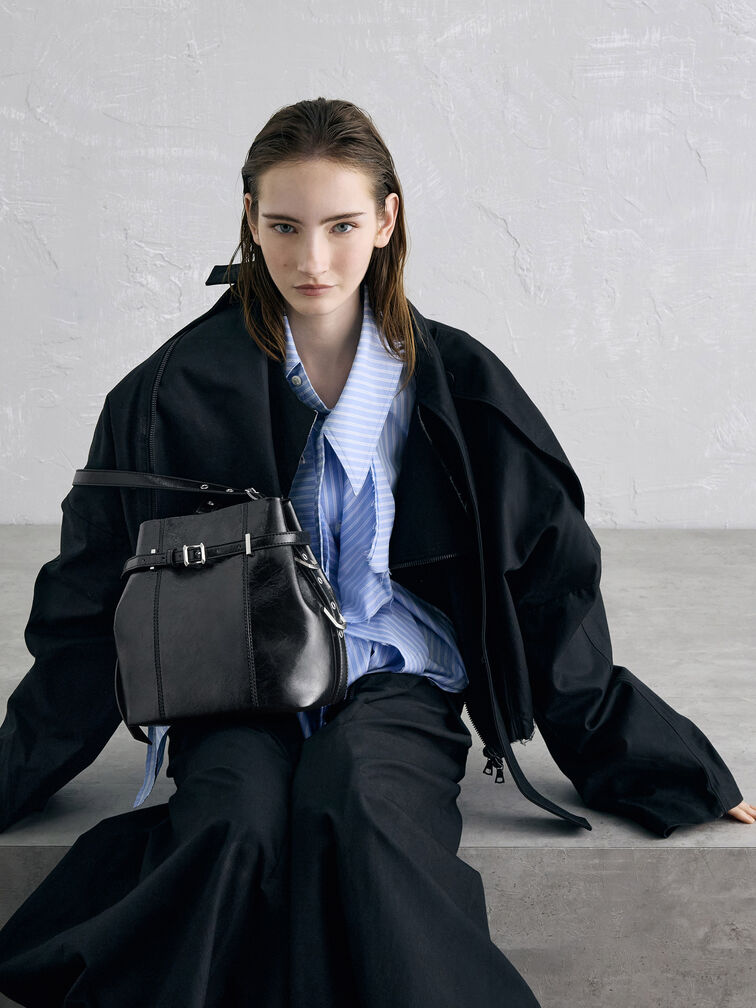 Bryna Belted Bucket Bag, Noir, hi-res