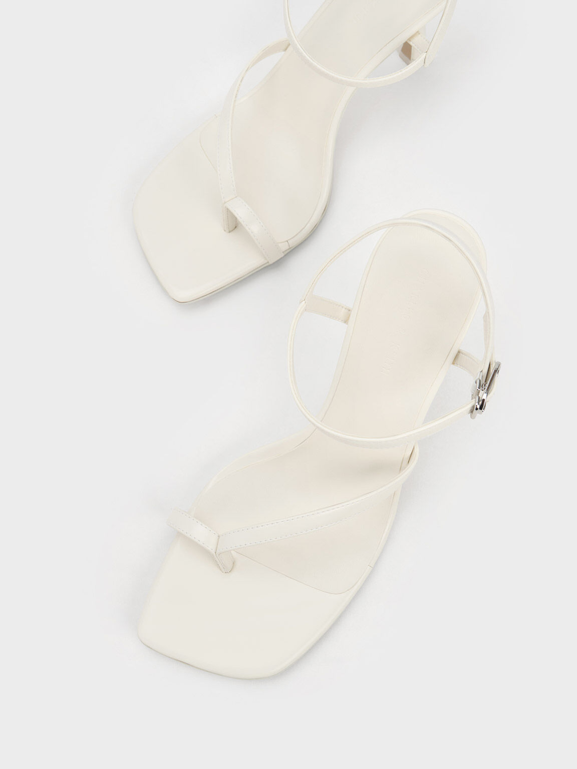 Toe Loop Flare Heel Sandals White