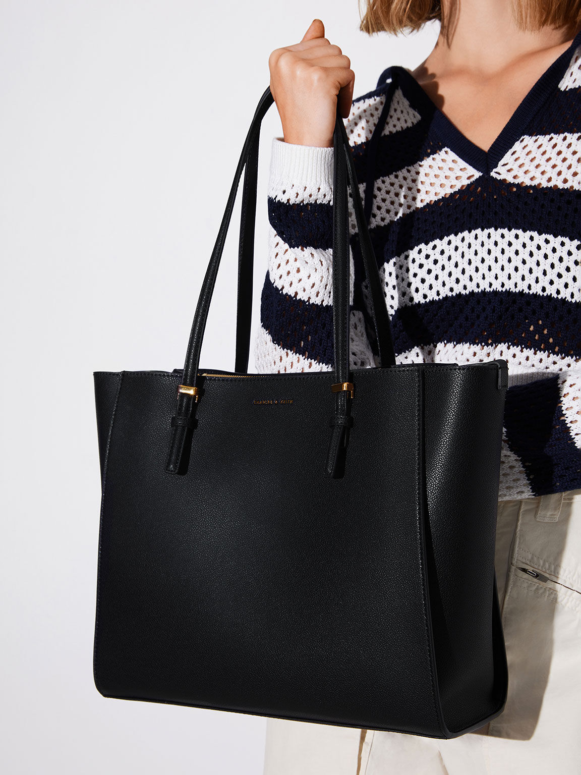 Charles and keith shop purse price in india