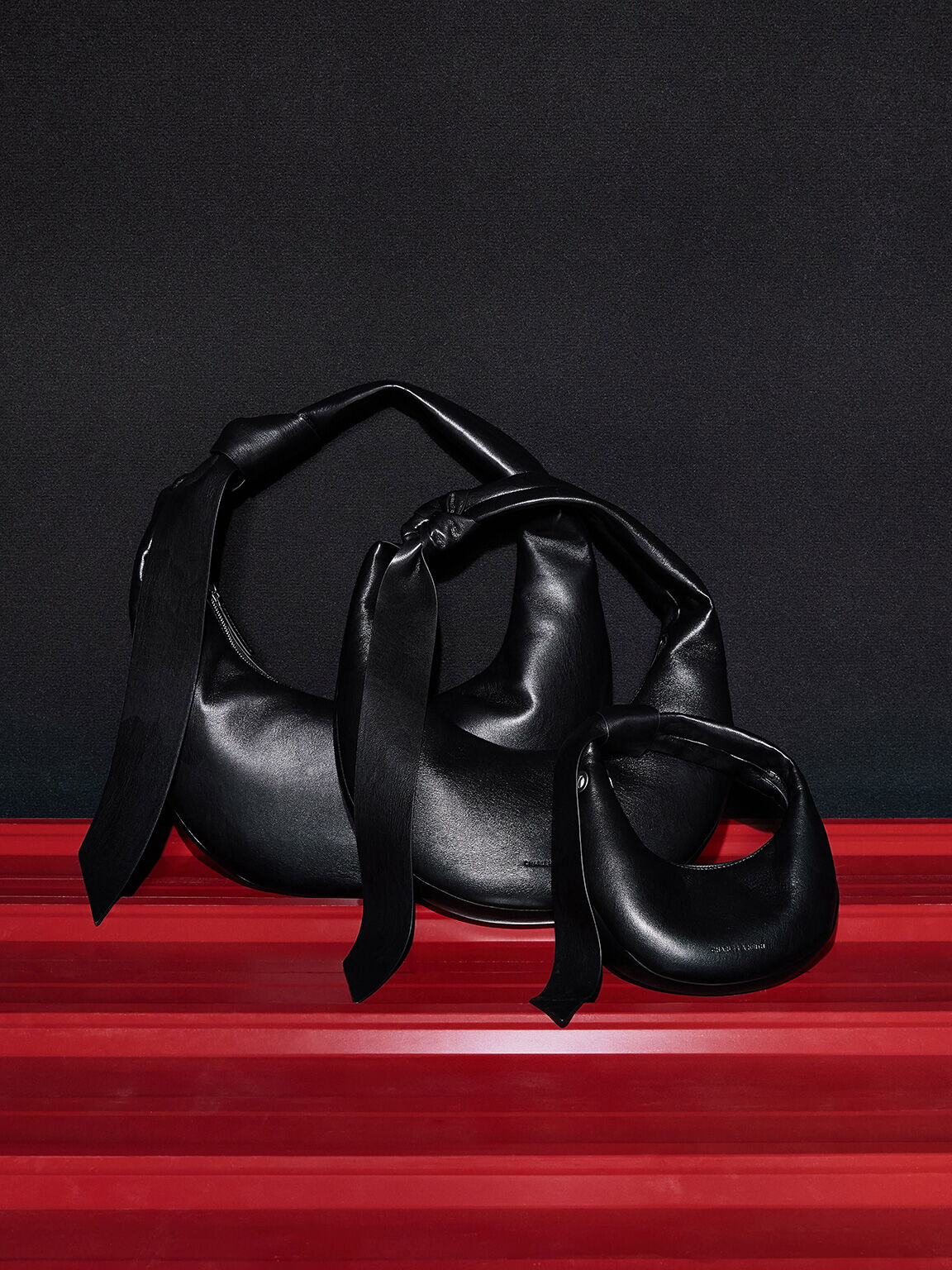 Mini Toni Knotted Crescent Hobo Bag - Noir