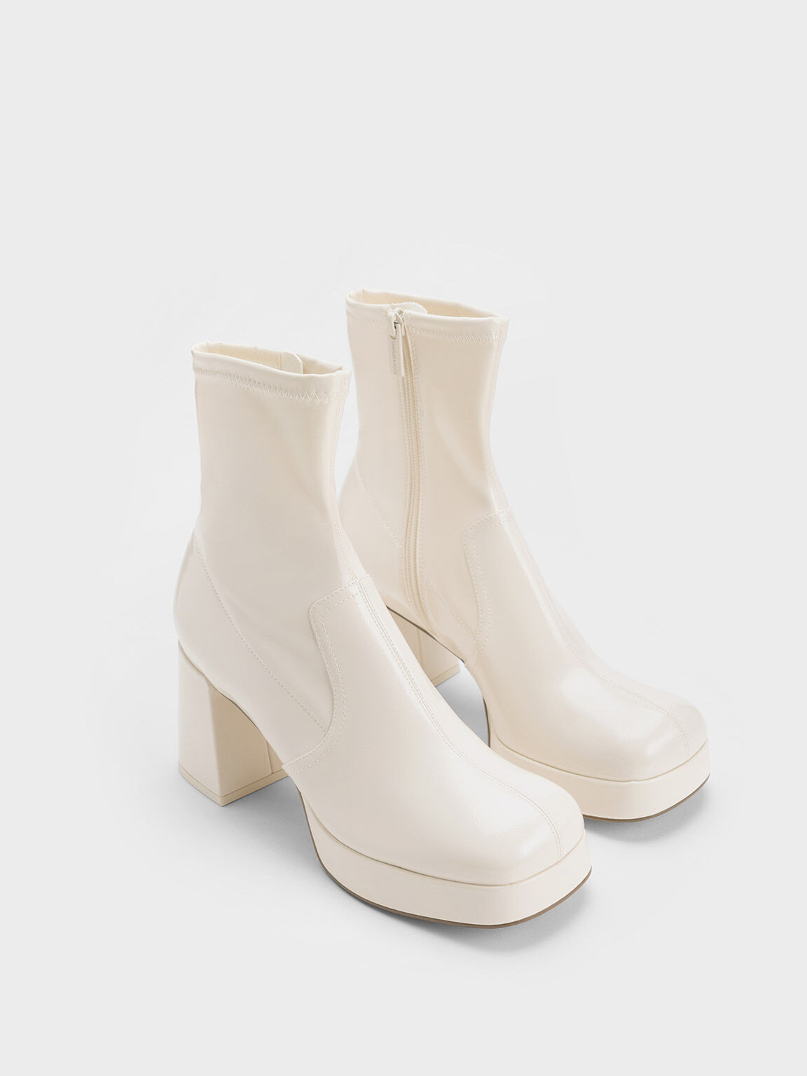 Buy Delize Womens offwhite Chelsea Ankle Boots 57010-6 at Amazon.in