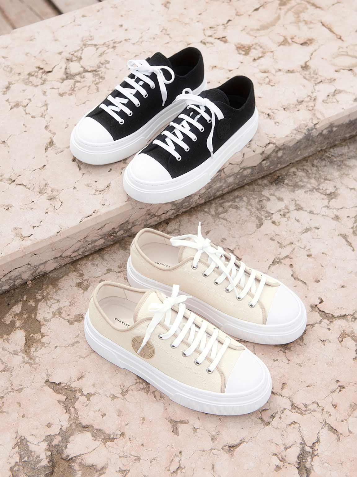 Off-White Low Vulcanized Canvas Sneakers - Farfetch