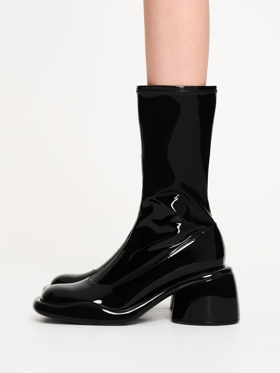 Patent chunky ankle boots top