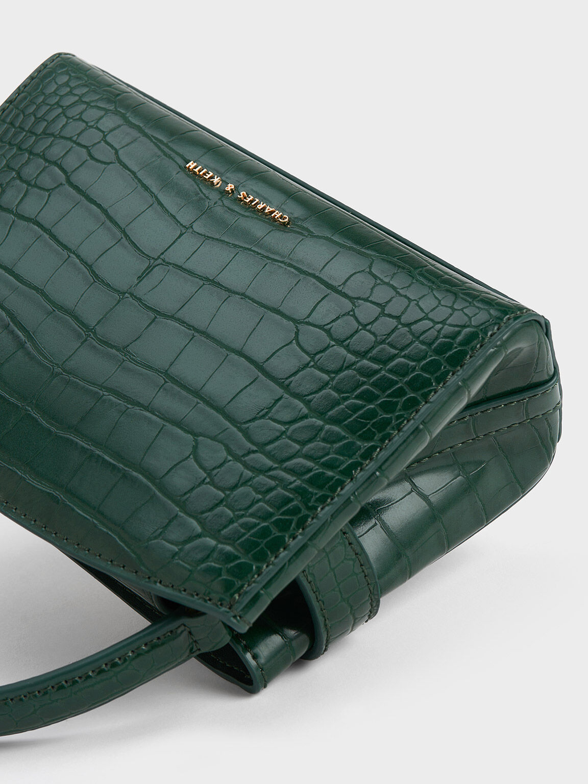 Women s Handbags Exclusive Styles CHARLES KEITH IN