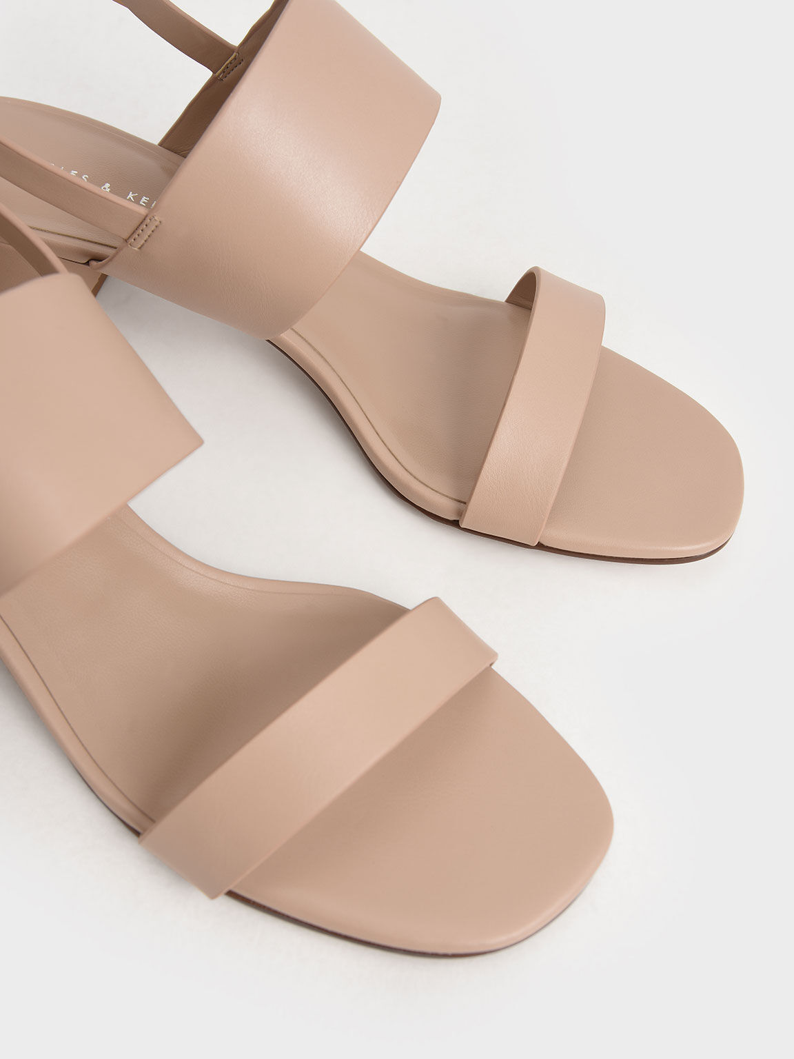 Buckle strap online sandals women's