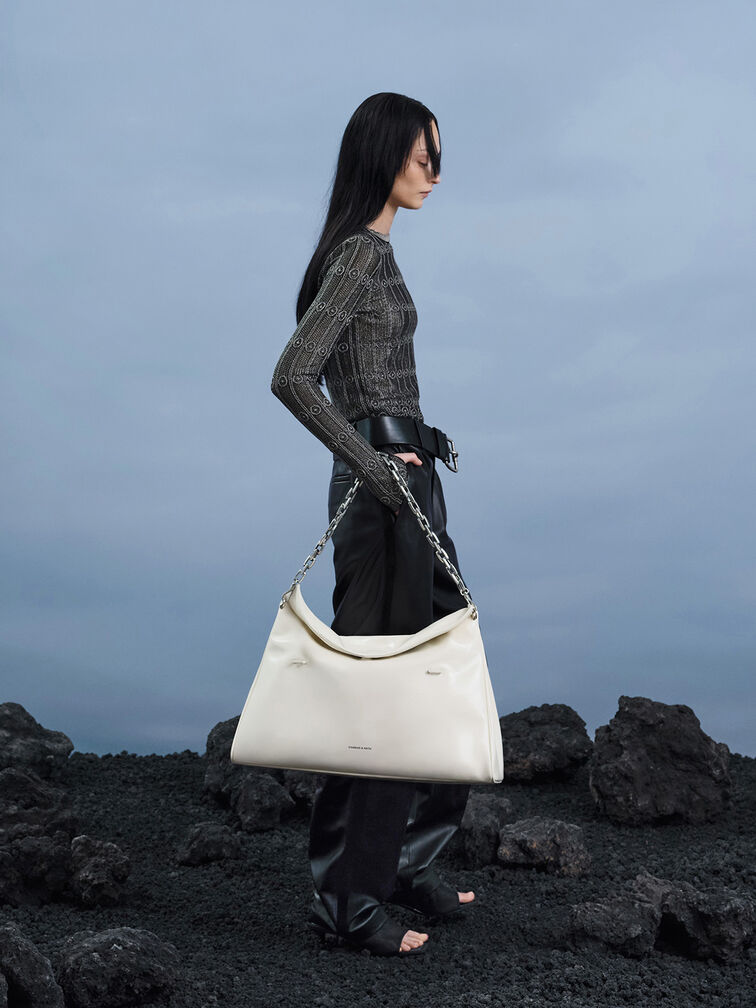 Andromeda Chunky-Chain Trapeze XL Tote Bag, Cream, hi-res