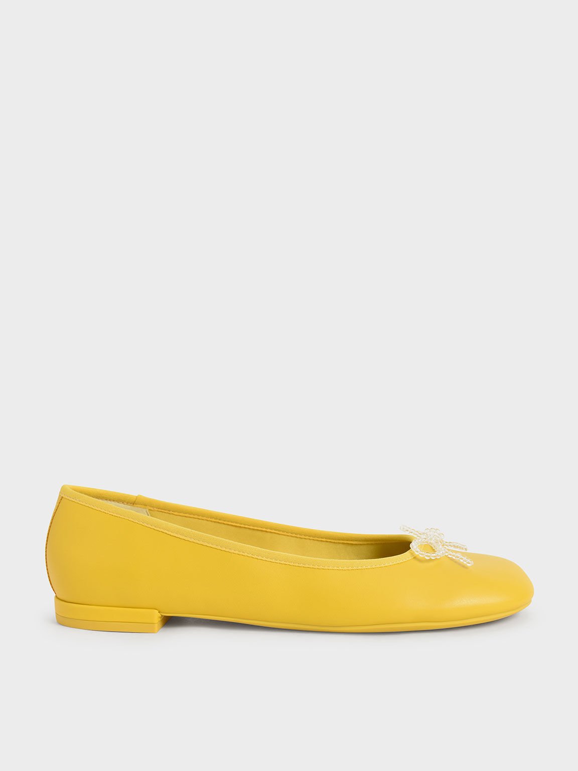 Yellow ballerina flats top