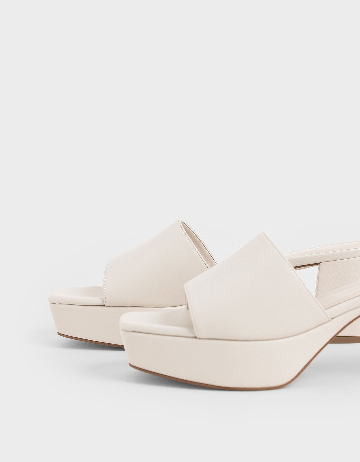 Platform deals heeled mules