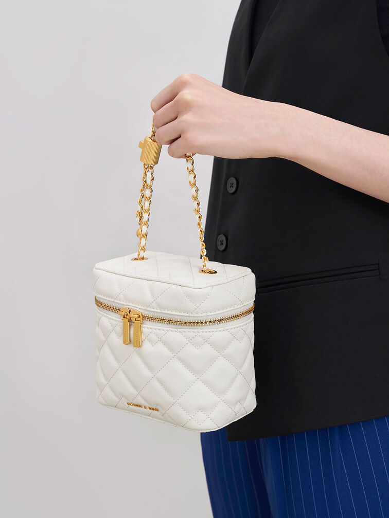 Nezu Quilted Boxy Bag, White, hi-res