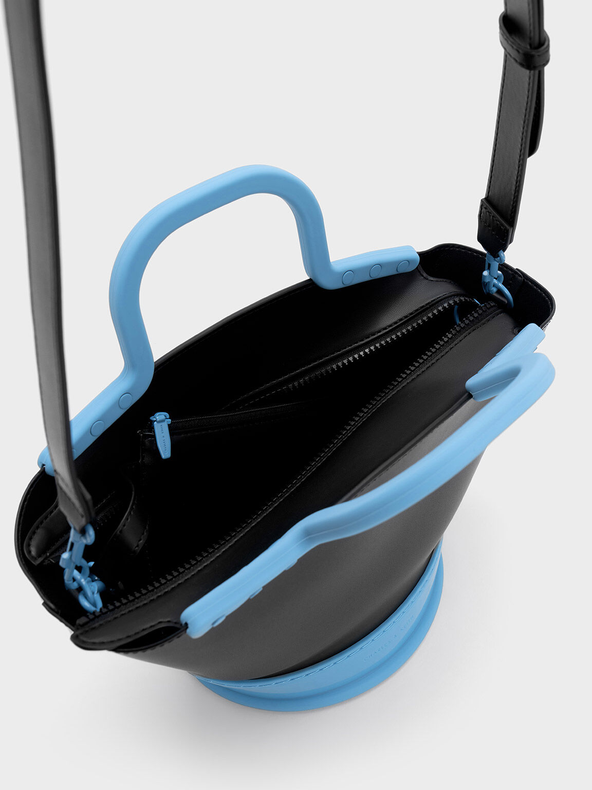 Over luggage top handle tote