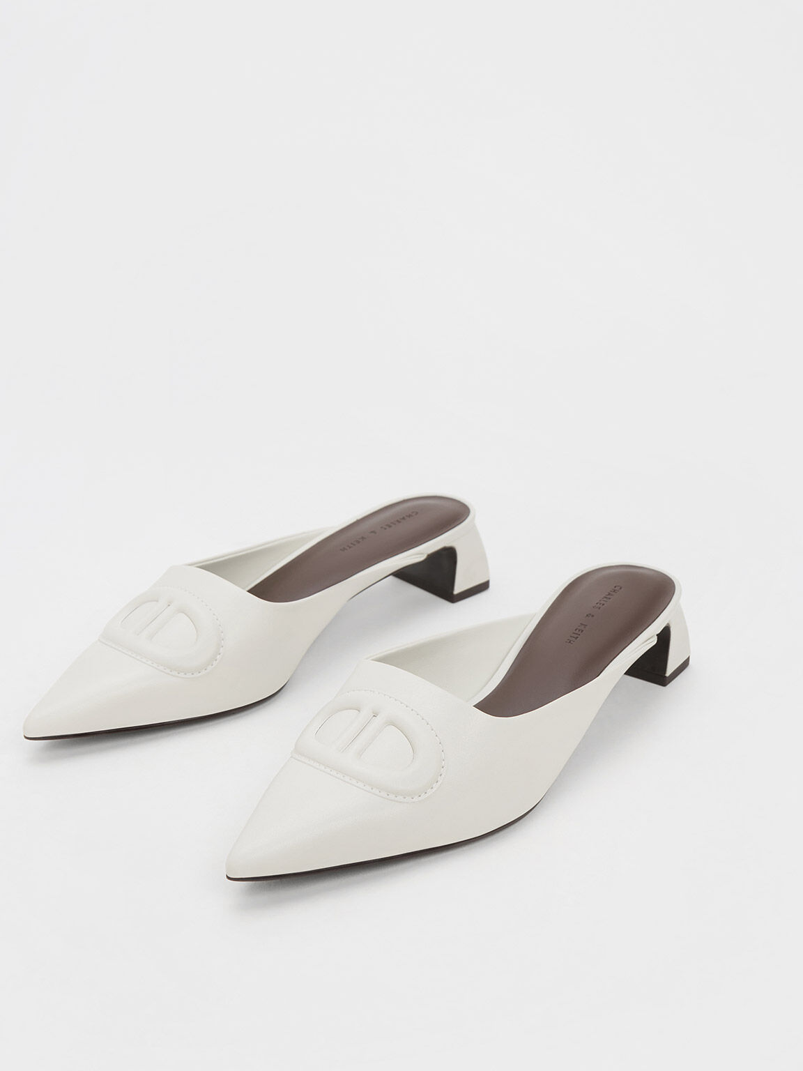 Pointed toe mules top block heel
