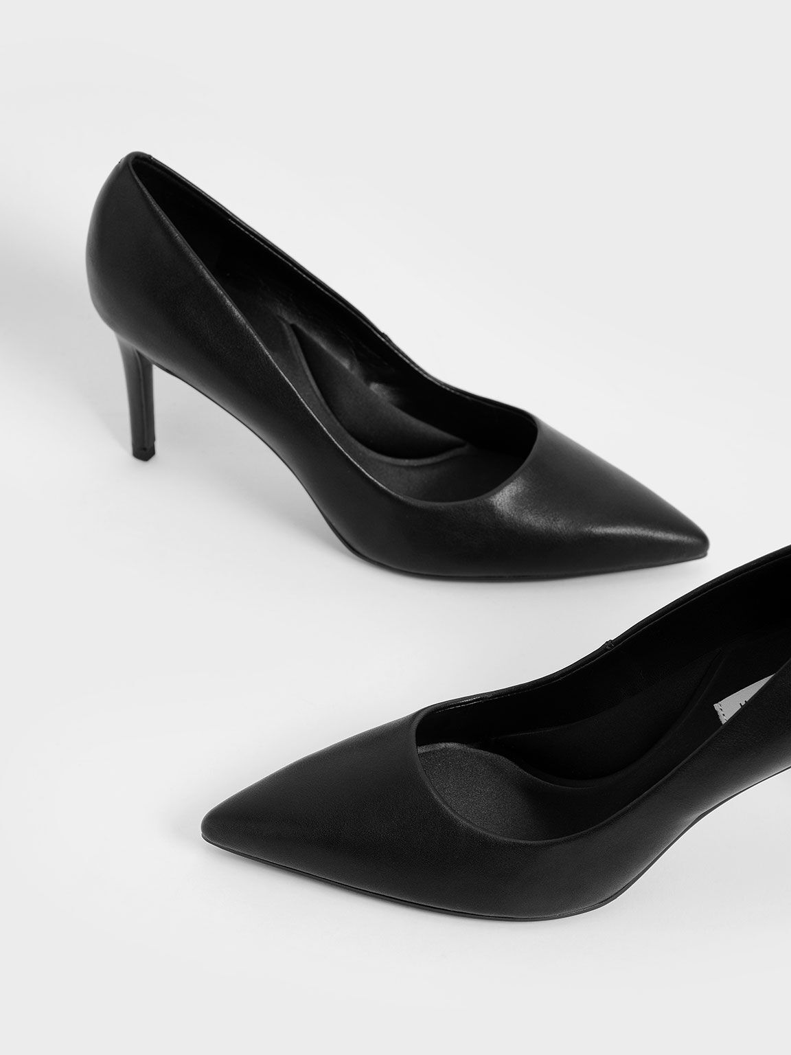 Black leather pointed toe pumps sales