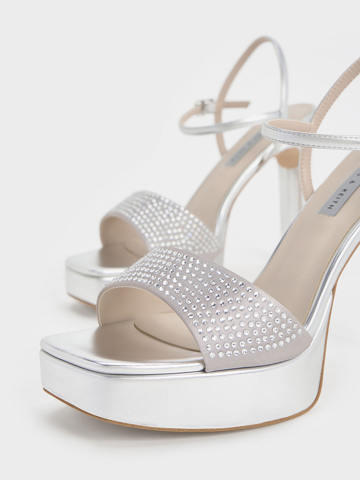 Silver flatform sandals best sale