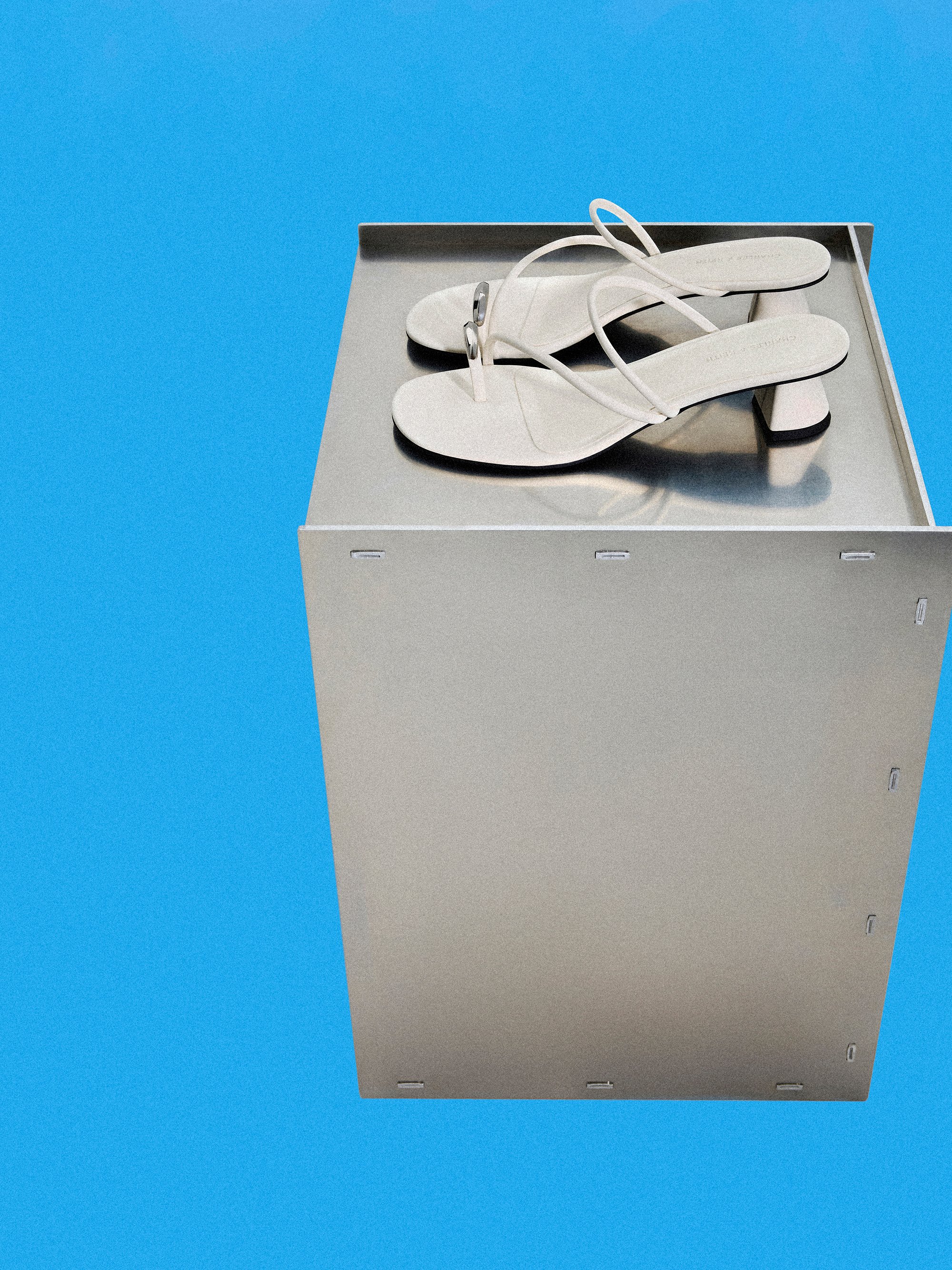 Metallic-Accent Strappy Toe-Ring Heeled Sandals, Chalk, hi-res